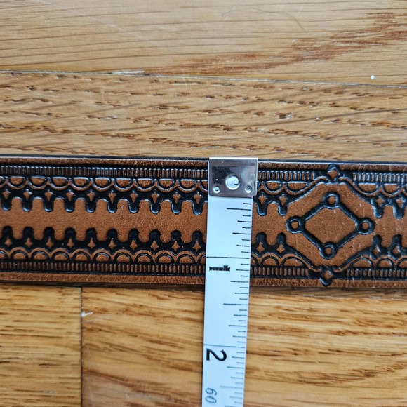 Brown & Black Tooled Leather Belt Size 42 - Picture 6 of 9